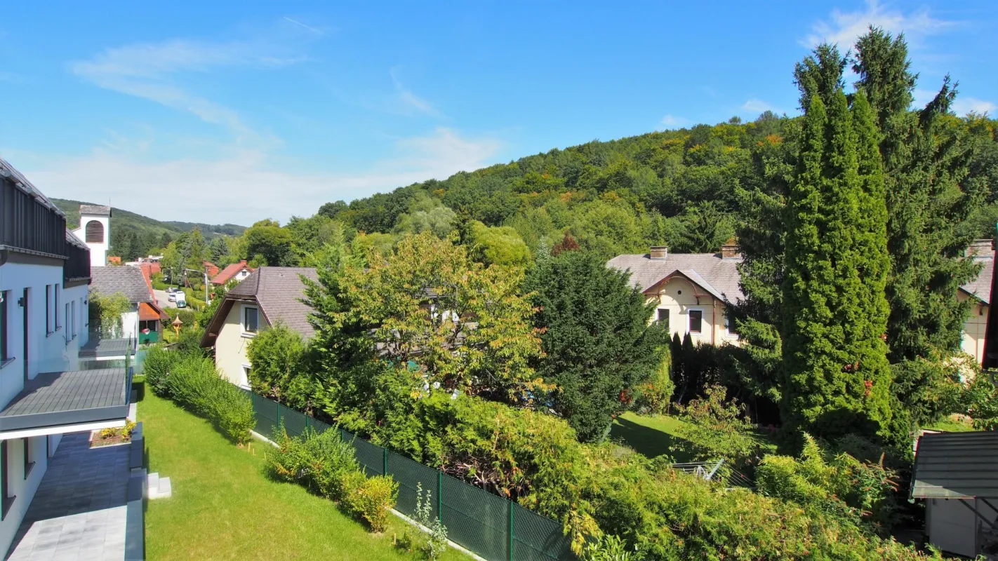 LEBEN GANZ IM FLUSS : Wohnen am WIENERWALD - Bild 1
