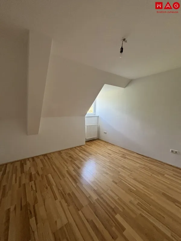 Naturnahes Wohnen auf dem Land mit dennoch guter Infrastruktur! Moderne 2-Zimmer Wohnung mit Parkplatz in Ampflwang! - Bild 1