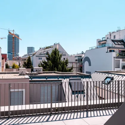 Hell - Heller - am Hellsten _ Urlaub zu Hause - DG-Wohnung mit Terrasse inkl. Klimavorbereitung, Küche und Erdwärmeheizung - Bild 2