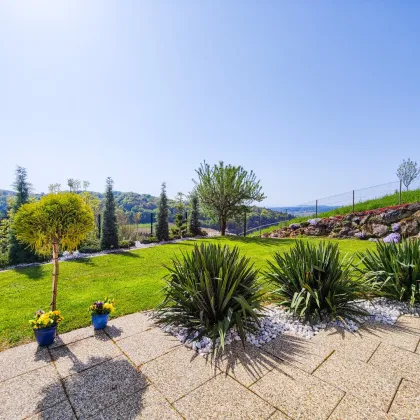Großzügiger Familien-Traum. - 15 Minuten vor Graz! - Garten und herrlicher Ausblick. - Hochwertig saniert. - Bild 2