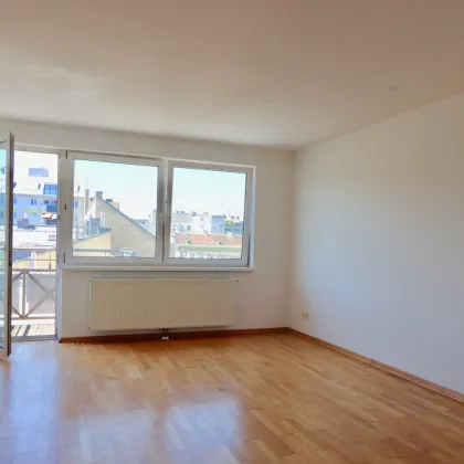 Anlegerhit! Unbefristet vermietete Altbauwohnung in beliebter Lage beim Schlossquadrat mit attraktiver Rendite - Bild 3