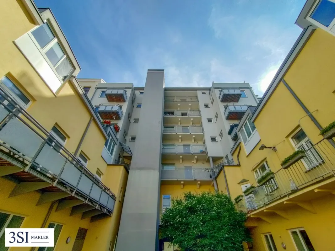 Anlegerhit! Unbefristet vermietete Altbauwohnung in beliebter Lage beim Schlossquadrat mit attraktiver Rendite - Bild 1