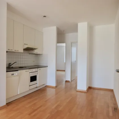 Anlegerhit! Unbefristet vermietete Altbauwohnung in beliebter Lage beim Schlossquadrat mit attraktiver Rendite - Bild 2