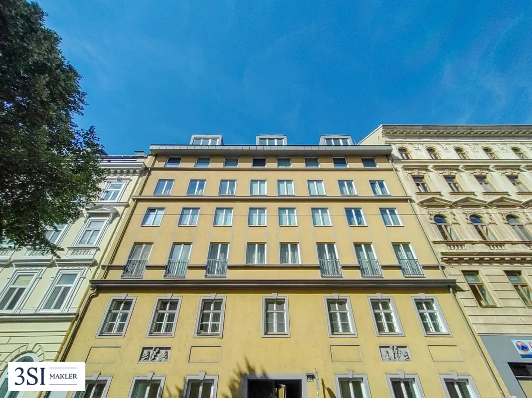 Anlegerhit! Unbefristet vermietete 3 Zimmer Wohnung mit Balkon in beliebter Lage beim Schlossquadrat - Bild 1