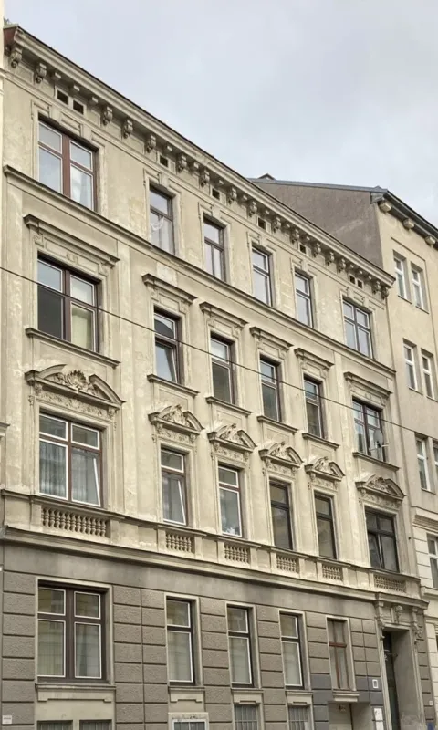 Bestandsfreies Zinshaus mit DG Baugenehmigung ca.200m² - Bild 1