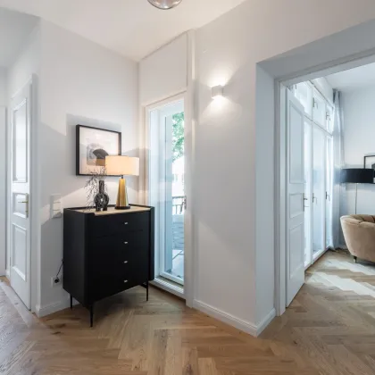 Exklusive Stilaltbauwohnung mit Terrasse in Toplage Döblings - Bild 3