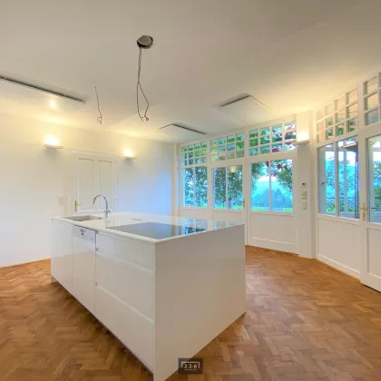 226 Immobilien: Stilvolles Wohnen in einer imposanten Villa - Bild 3
