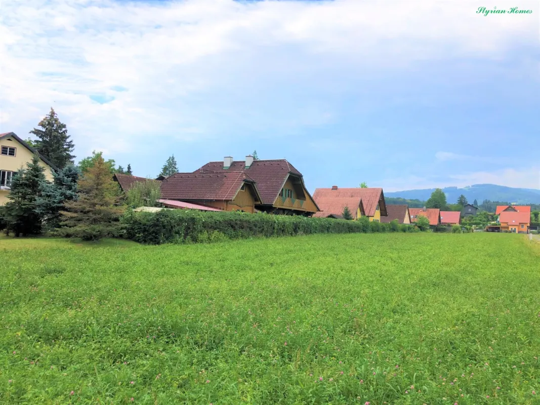 Baugrundstücke mit herrlicher Aussicht und RUHELAGE ca. 700 m² je Parzelle aufgeschlossen - Bild 1