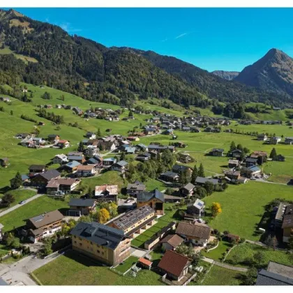 Bregenzerwald - Au, Vollholz Reihenhaus mit Garten, Terrasse und Schuppen, kurzfristig beziehbar - Bild 3