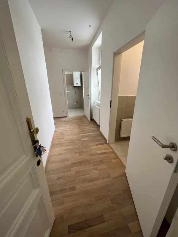 SANIERTE - HELLE 2. ZIMMER WOHNUNG IM 3. STOCK MIT LIFT - ZU VERKAUFEN ... - Bild 1