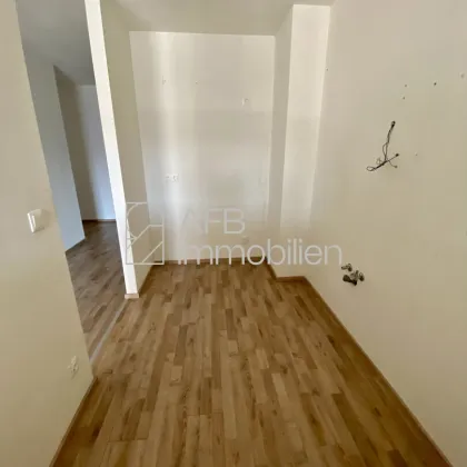 Große 2-Zimmer-Genossenschaftswohnung mit Westbalkon - Bild 2