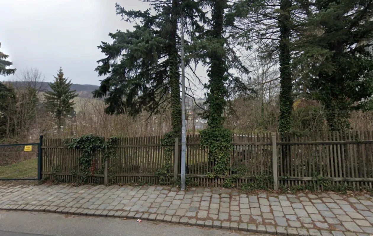 Exklusives Grundstück in bester Lage von Neustift am Walde ! - Bild 1