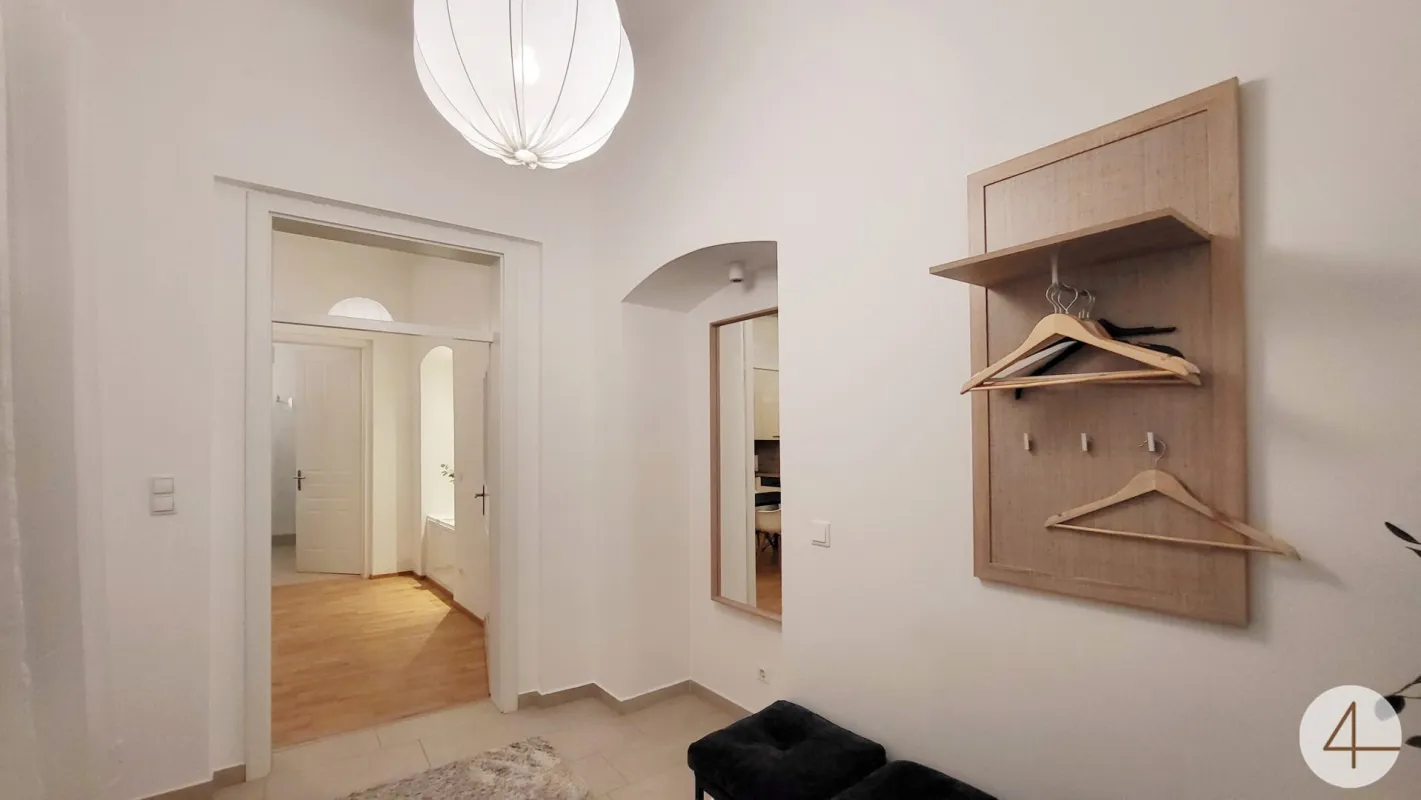 Kernsanierte Altbauwohnung mit Charme – Zentrum von Krems Erdgeschoß - Bild 1