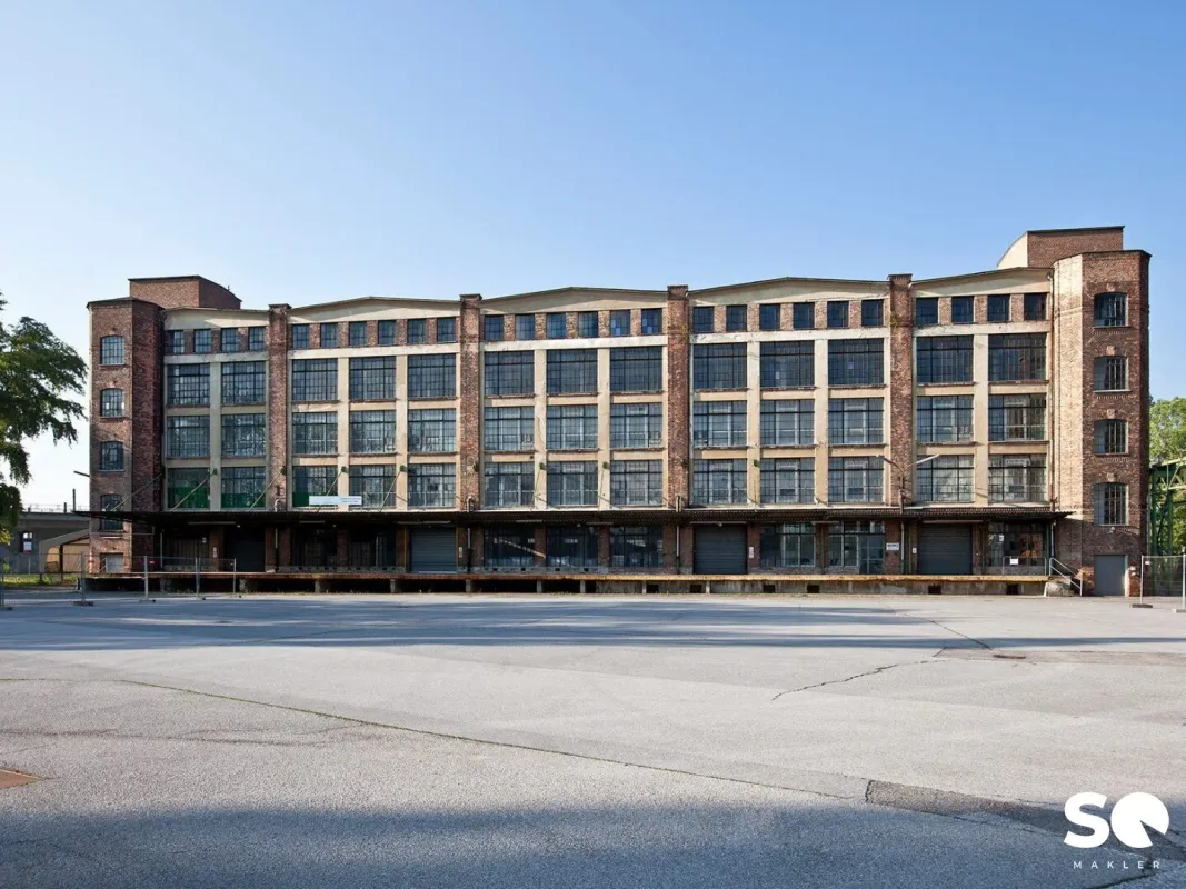 # SQ - GEWERBEGRUNDSTÜCK INKL. EINES BESTANDSGEBÄUDES - DATACENTER EIGNUNG - LAGER ODER BÜROS - Bild 1