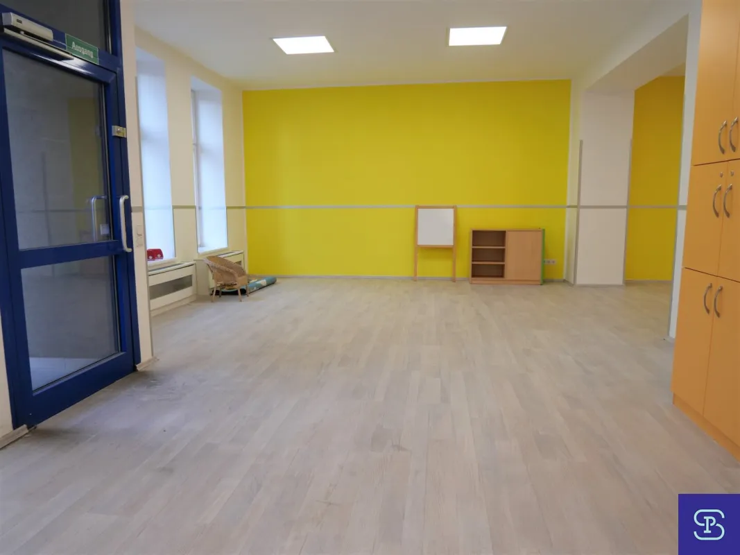 Toprenovierter 235m² Kindergarten mit Küche Nähe Gudrunstraße - 1110 Wien - Bild 1