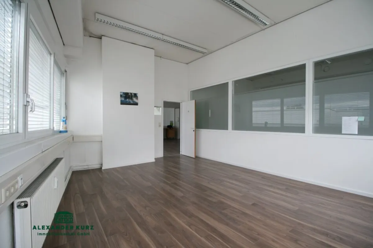 Produktions- und Lagerhalle mit Büroflächen, teilbar - Bild 1