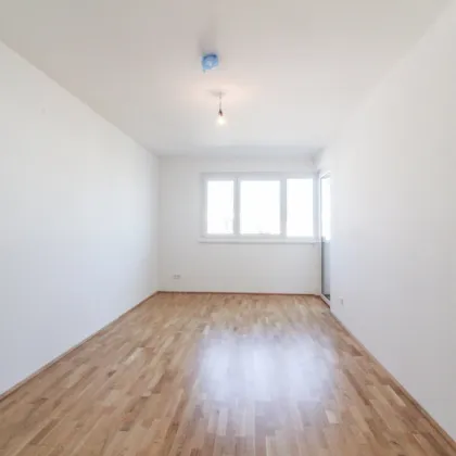 Geräumige 3-Zimmer-Wohnung im Dachgeschoss mit hochwertiger Ausstattung! - Bild 3