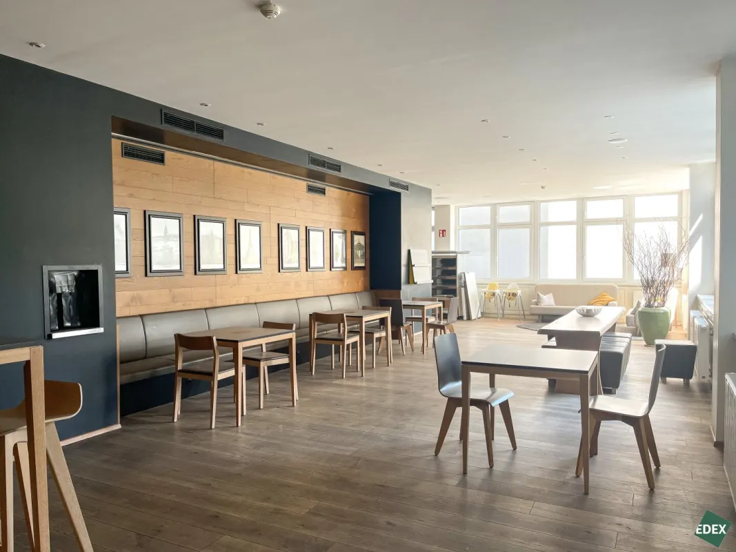 Gastrolokal inkl. Inventar im Ärztezentrum Siebenhirten - Bild 1