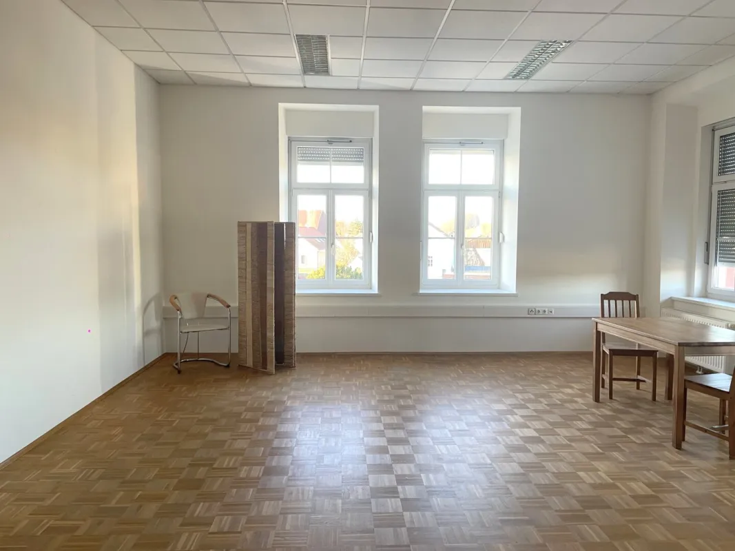 Kirchbach in der Steiermark! Büro, Praxis, Geschäftsräumlichkeiten, Altbaucharakter,   - Bild 1