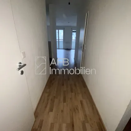 Große 2-Zimmer-Genossenschaftswohnung zu vermieten - Bild 2