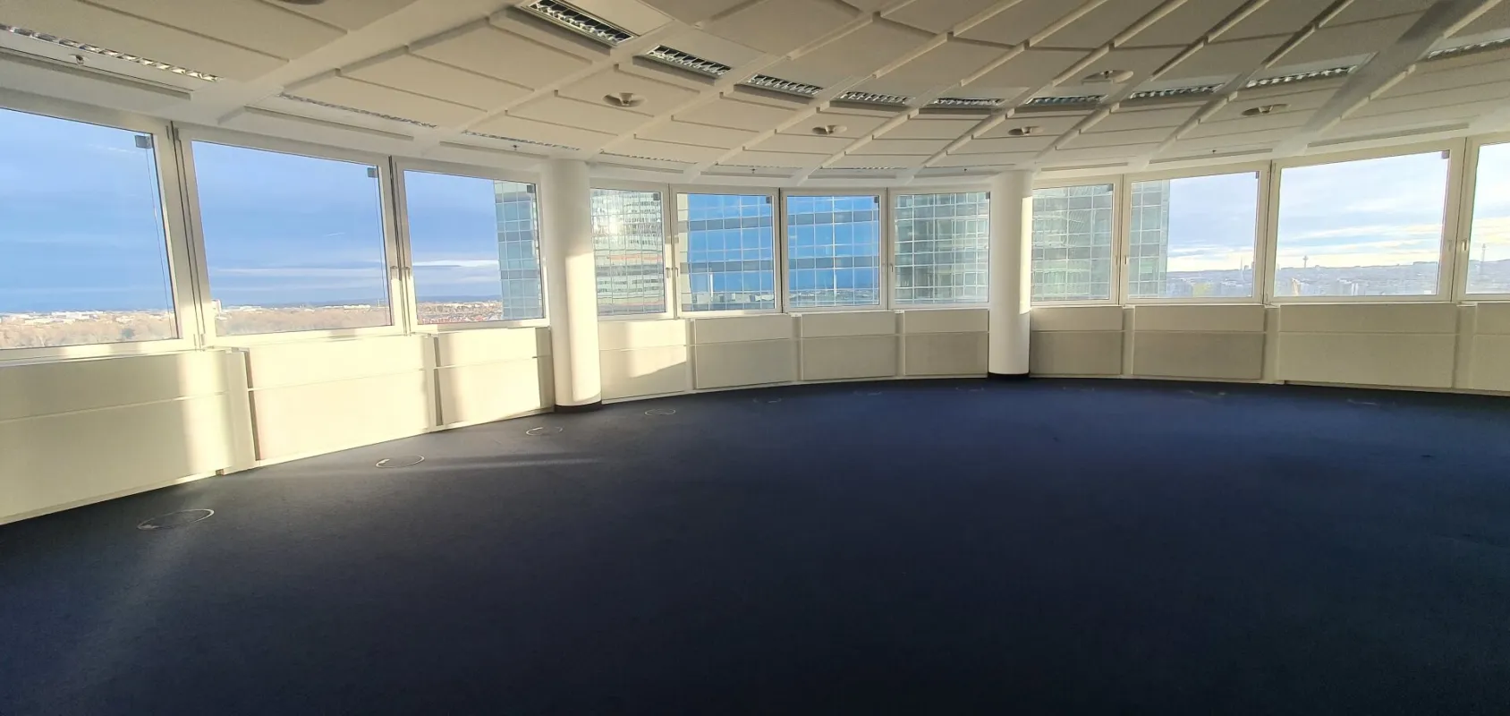 Moderne 364m2 Bürofläche - Andromeda Tower - Bild 1