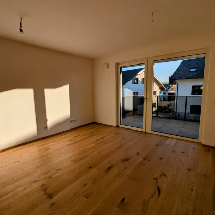 Bezugsfertig - gemütliche 2 Zimmer Erstbezugs-Wohnung mit Balkon im Ortszentrum Hallwang! - Bild 2