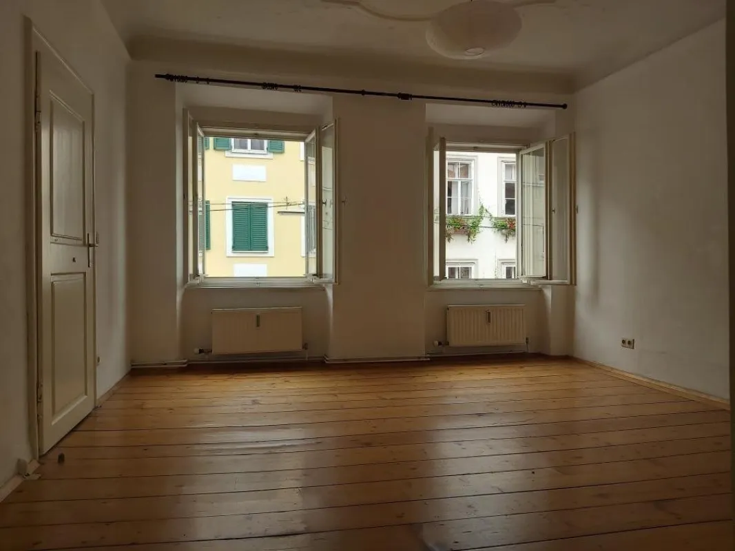 Zentral gelegene 2-Zimmer-Wohnung mit Küchenblock in Graz ! - Bild 1