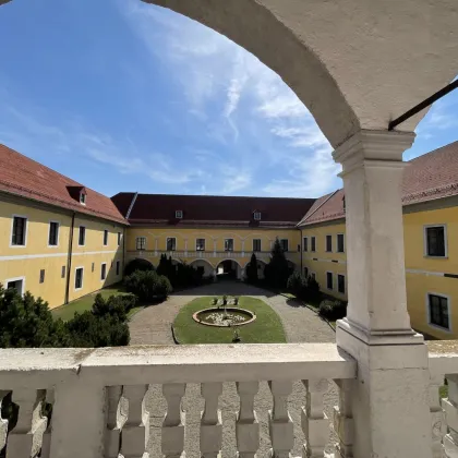 VERKAUF oder VERMIETUNG  Schloss in idyllischer Lage - Bild 3