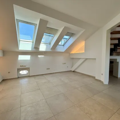 Exklusive 4-Zimmer-Dachgeschoss Maisonette Wohnung mit Terrasse und Aufzug direkt ins Penthouse — 1060 Wien! - Bild 2