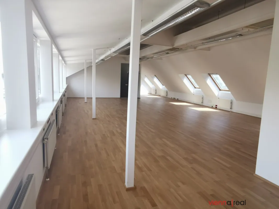Saniertes geräumiges Büro-Objekt mit Küche, Klimaanlage in der Burggasse ohne Lift - Bild 1