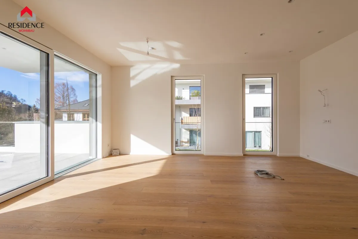 Schlosspark in Parsch: 4-Zimmerwohnung mit großer Terrasse - Bild 1