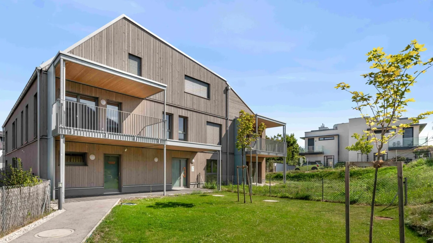 Bezugsfertige, neue 4 Zi Wohnung mit traumhaftem Fernblick, 16m² Balkon, exklusiv und ökologisch nachhaltig, Gießhübl - Bild 1