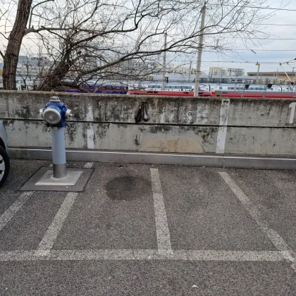 Kundratstraße 16 | Motorrad-Abstellplatz - Bild 2