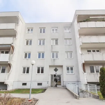 Lagergasse 27 | Stellplätze im Freien - Bild 2