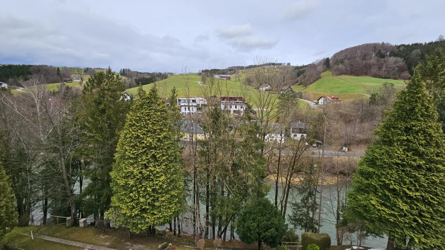 ERSTBEZUG NACH SANIERUNG! Frisch renovierte Wohnung ist bereit für neue Mieter! - Bild 1