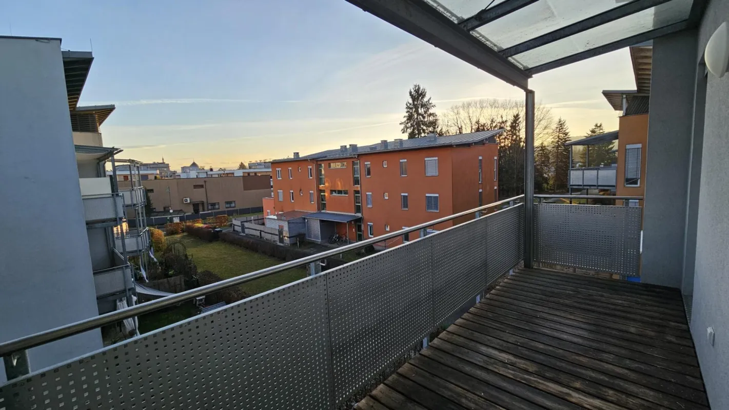 Unbefristete 3-Zimmer-Wohnung mit Balkon in ruhiger Lage! - Bild 1