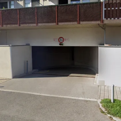 Mannswörther Straße 27 | Garagenplätze - Bild 2