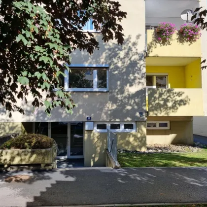 großzügige 3-Zimmer-Wohnung mit Loggia! - Bild 3