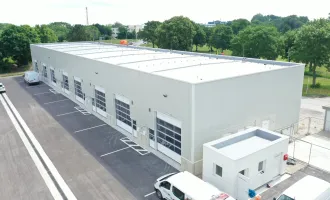 Ared Park: Lager- und Gewerbehalle mit Büro und Sektionaltor - B07