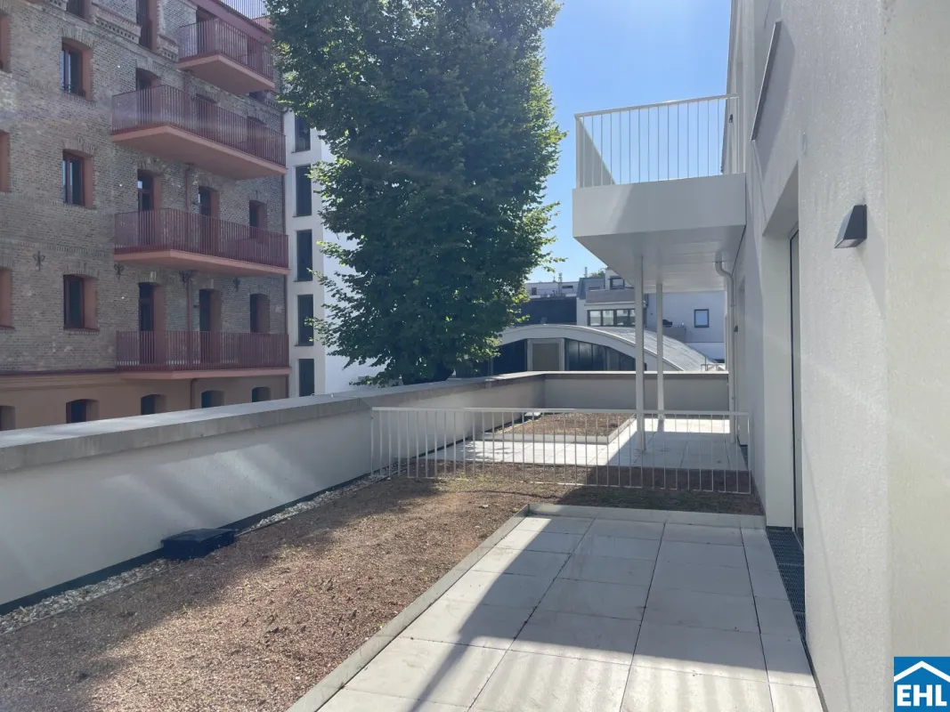 Exklusives Wohnen im Apostelhof! Altbau trifft auf modernen Neubau - Bild 1