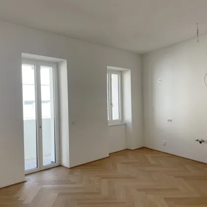 Exklusives Wohnen im Apostelhof! Altbau trifft auf modernen Neubau - Bild 2