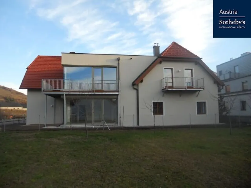 Modernes Zinshaus im Zentrum von Dürnstein - Bild 1