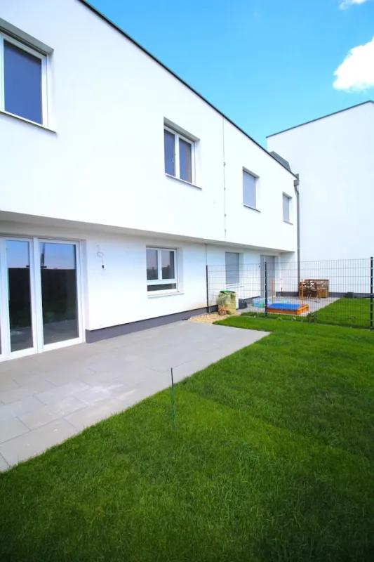 +++PROVISIONSFREIE+++ Dopelhaushälfte 5 Zimmer ,Garten und Terrrasse - Bild 1