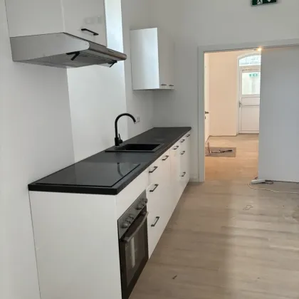 Seminarraum mit 2 Eingängen (auch als 2 separate Seminarräume 36 Personen nutzbar) - Bild 2