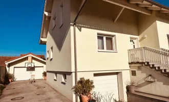 Attraktives Mehrfamilienhaus in Saubersdorf: 6 Zimmer, Balkon und Garagen für € 475.000,00!