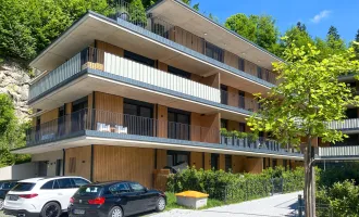 NEUWERTIGE 3-ZIMMER-WOHNUNG MIT GROSSEM BALKON