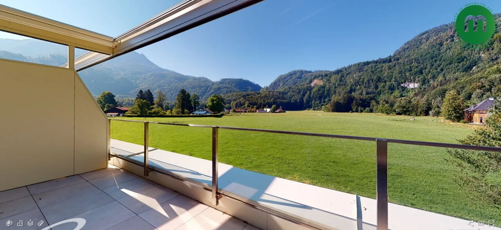 Wohnjuwel am Mondsee - Badeplatz, Terrassen & Garten inklusive - Bild 1