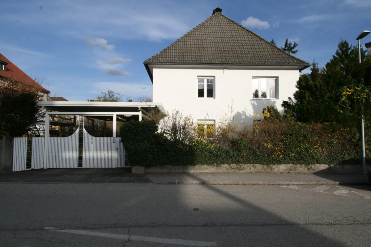 Kärnten / Villach: Einzigartige Villa mit Pool in zentraler Lage - Bild 1