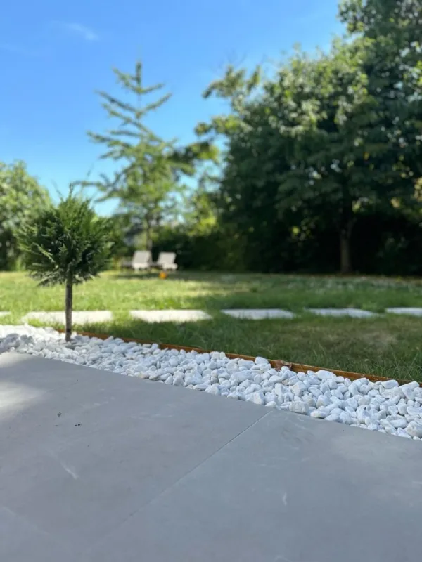 Exklusive und Top sanierte Gartenwohnung - Bild 1