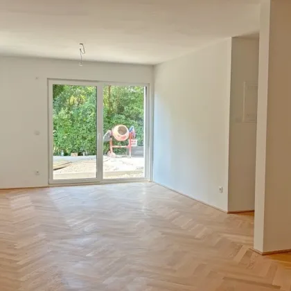 Moderne Architektur inmitten der Natur - Hochwertige 2-Zimmer Wohnung mit Garten und Terrasse! - Bild 2